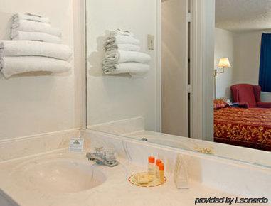 6-red Oak, Tx - Dallas Hotel 2*