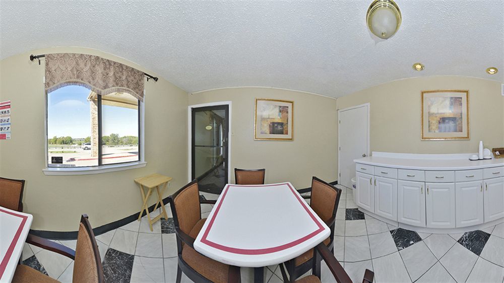 Hotel 6-red Oak, Tx - Dallas